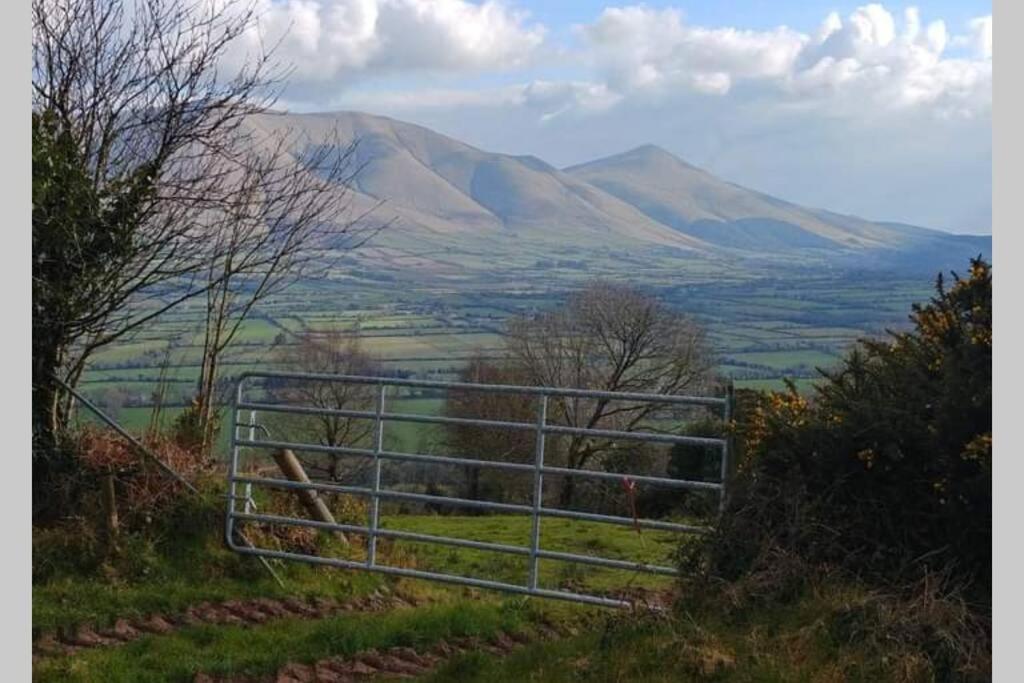 Corderry Farmhouse, Idyllic Cottage Amid 250 Acres Lisvernane Exterior photo