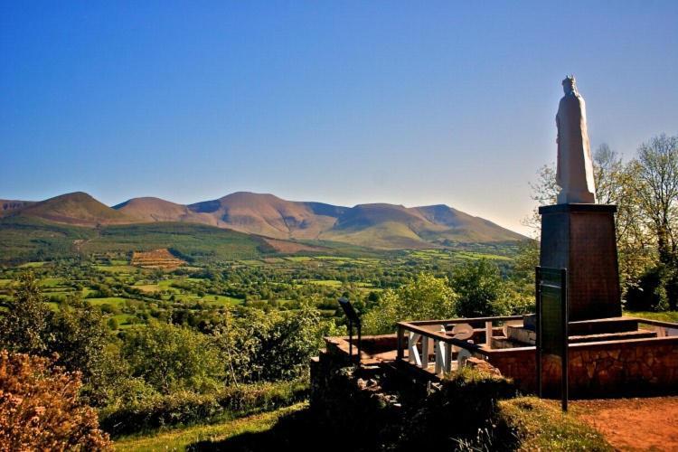 Corderry Farmhouse, Idyllic Cottage Amid 250 Acres Lisvernane Exterior photo